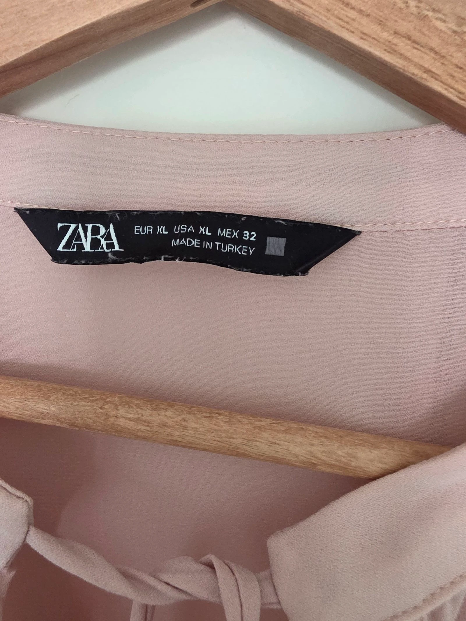 Old Pink Frilly Blouse | Zara | Size XL – photo 5